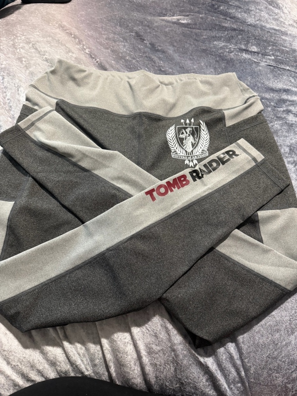 Tomb Raider Sisters of Artemis Women's Gray Performance Leggings